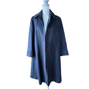 VINTAGE Classic Black 100% wool Overcoat Women’s Medium.
